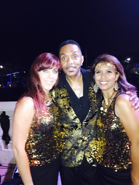 Larry Johnson's Essence Of Motown feat. Stephani Grace & DiDi McFadden